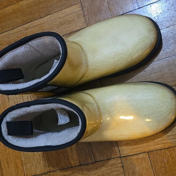 UGG Mini Clear Rain Boots - Picture 13 of 14